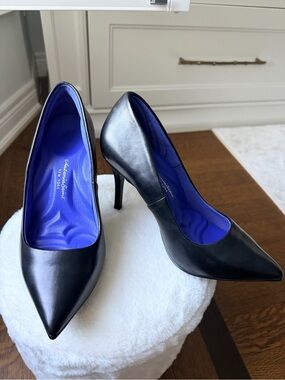 ANTONIA SAINT Victoria Leather Black Pointed Toe Heels Size 8 Comfort Like New